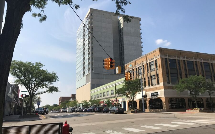 The Fifth Royal Oak in Royal Oak, Michigan