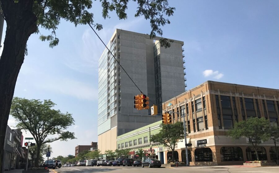The Fifth Royal Oak in Royal Oak, Michigan